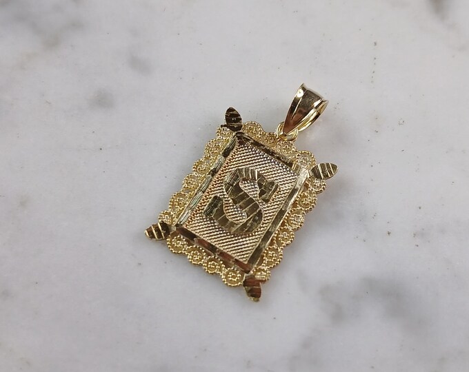 Womens Sterling Silver Gold Tone Initial Letter " S " Pendant 1.3g E7259