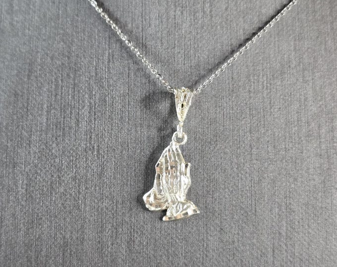 Womens Vintage Estate Sterling Silver Praying Hands Necklace Pendant 3.6g E1659