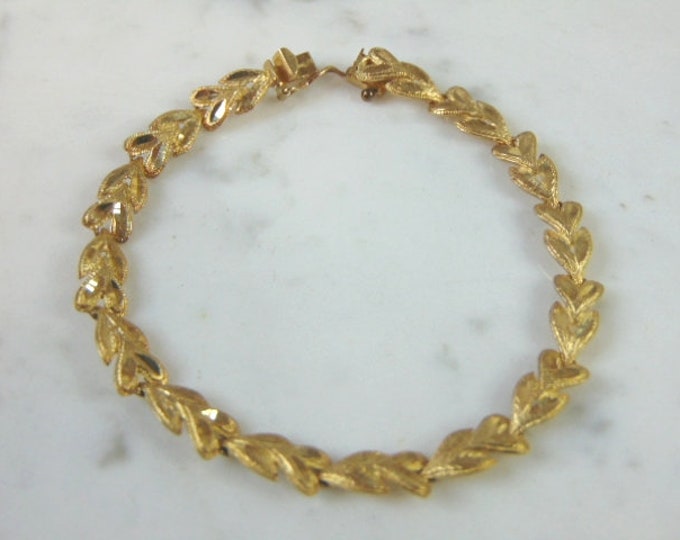 Womens Vintage Estate 10K Yellow Gold Heart Bracelet, 7.4g E1693