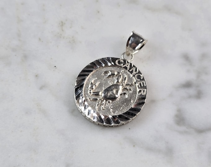 Womens Vintage Estate Sterling Silver Zodiac Cancer Crab Pendant 4.4g E4176