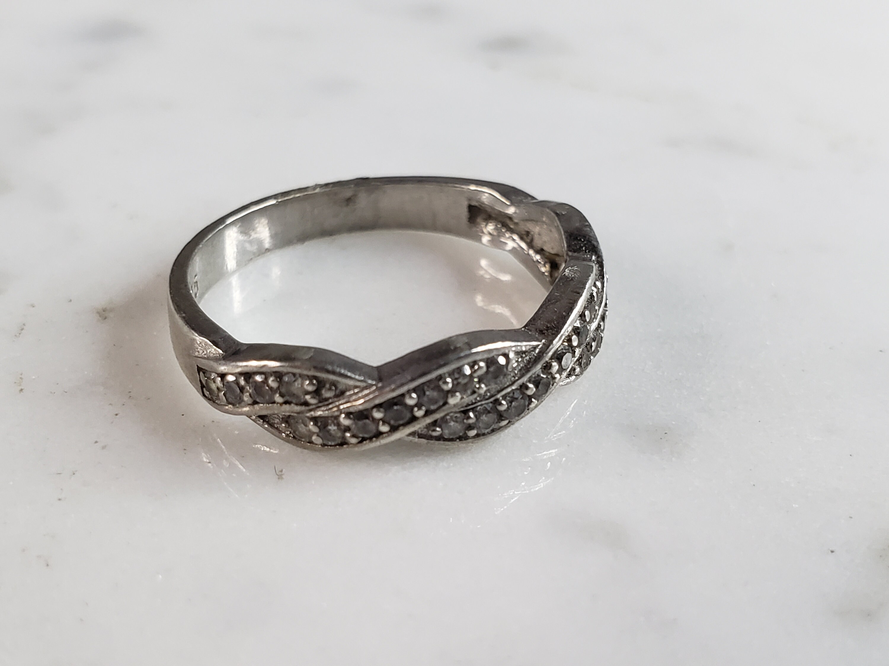 Womens Vintage Estate Sterling Silver Cubic Zirconia Ring