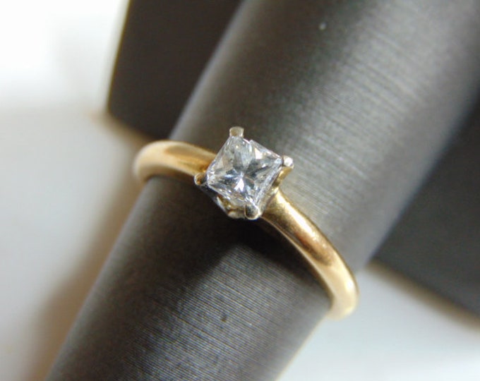 Womens Vintage Estate 14k Gold Diamond Engagement Ring 3.1g E729