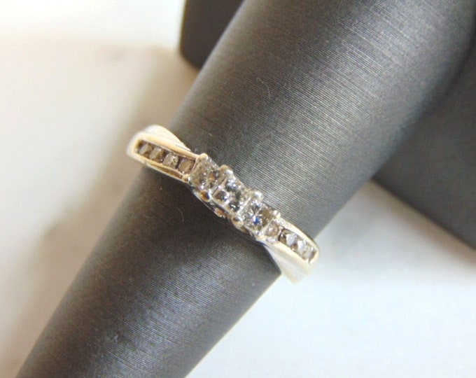 Womens Vintage Estate 10K White Gold Diamond Ring 3.8g E2276