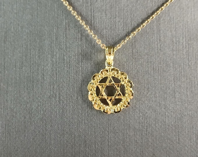 Sterling Silver Gold Tone Jewish Judaica Star of David Pendant, 2.6g E3794