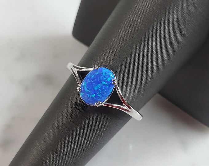 Womens Estate Sterling Silver Modernist Blue Opal Ring 2.3g E1721