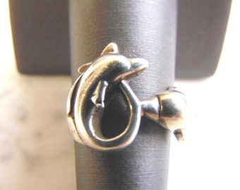 Womens Vintage Estate Sterling Silver Dolphin Ring 6.4g E4140