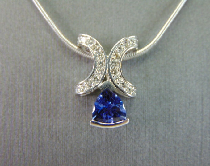 Womens Vintage Estate 14K White Gold Diamond & Iolite Pendant 8.4g E2359