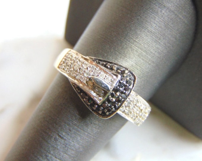 Womens Vintage Estate 10K White Gold Diamond Buckle Ring 4.9g E5317