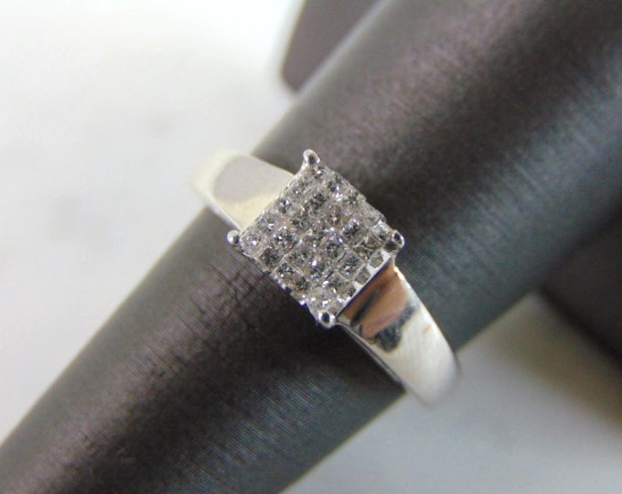 Womens Vintage Estate 10K White Gold Diamond Ring 2.6g E2373