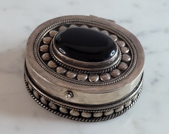 Vintage Collectible Sterling Silver Onyx Pill Box 78.3g E505