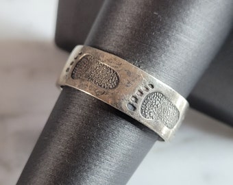 Womens Vintage Estate Sterling Silver Foot Prints Ring 4.8g E7074