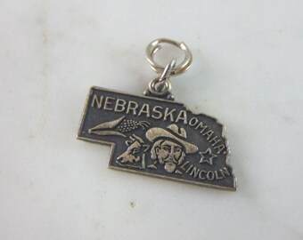 Womens Vintage Estate Sterling Silver Nebraska Charm 2.9g E2336