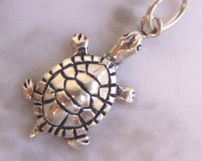 Womens Vintage Estate Sterling Silver Turtle Pendant 2.5g #E4432