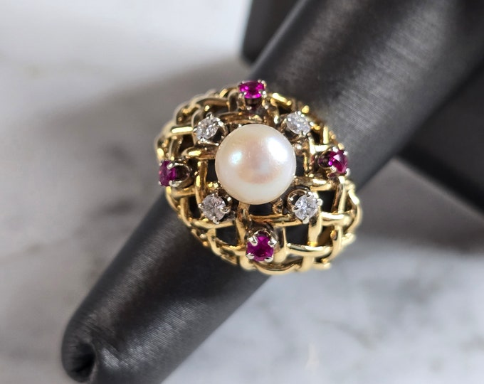 Womens Vintage Estate 14K Gold Pearl Rubies Diamonds Ring 8.5g E7936