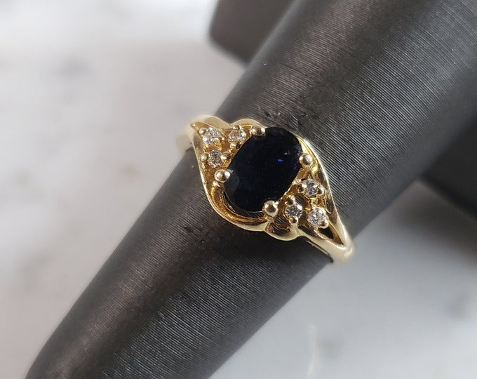 Womens Vintage Estate 14K Yellow Gold Sapphire Diamond Ring 3.2g #E6219