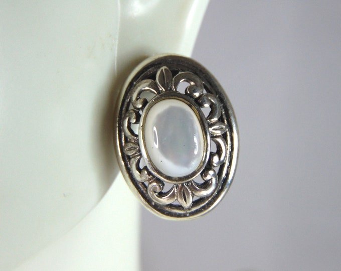 Womens Vintage Estate Sterling Silver M.O.P. Earrings 5.1g E3303