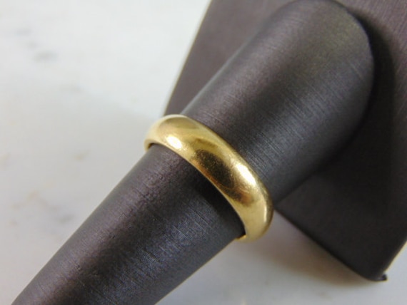 Novell shop wedding bands