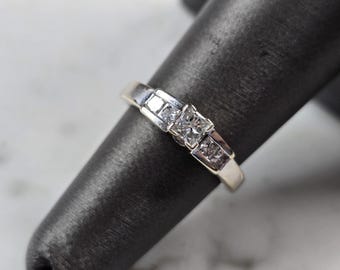 Womens Vintage Estate 14K White Gold Diamond Ring, 3.7g E3434