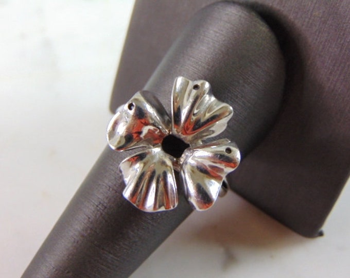 Womens Vintage Estate Sterling Silver Flower Ring 4.4g E2139
