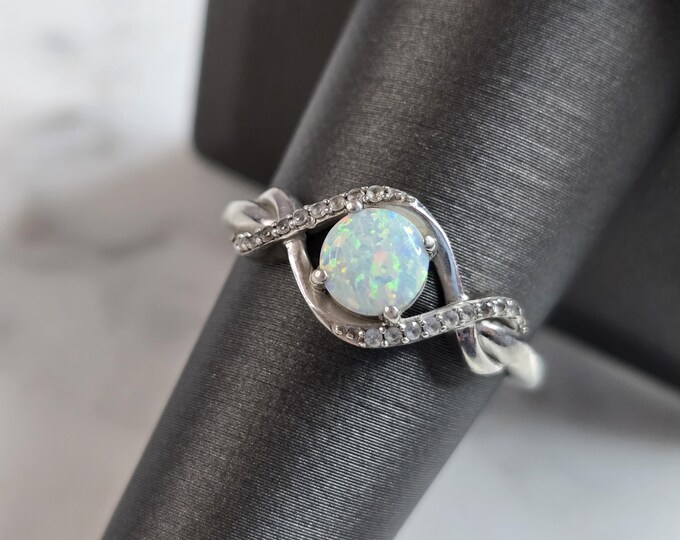 Womens Vintage Estate Sterling Silver Diamond Opal Ring 1.9g #E4435