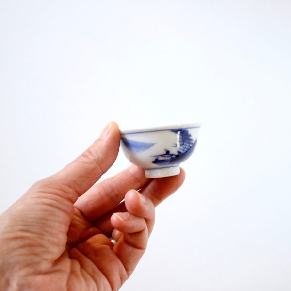 Vintage sake cup, choko, ochoko, Japanese porceline, small sake cup, Japanese ceramic cup, shot cup, ceramic shot glass