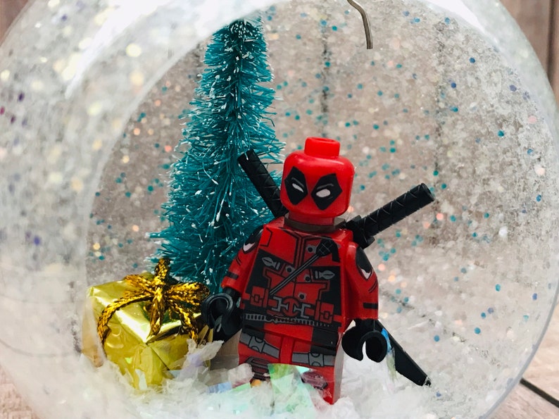 deadpool tree topper