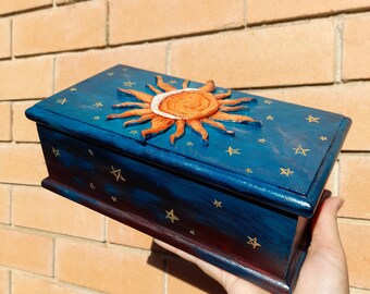 Sun / moon box
