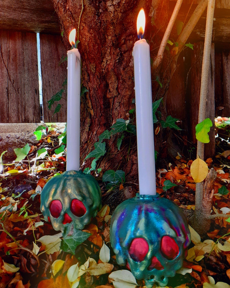 Poison Apple candle holder image 1