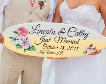 Just Married Surfboard sign wood. Wedding gift for Couple. Beach wedding Hibiscus Tropical decor.
