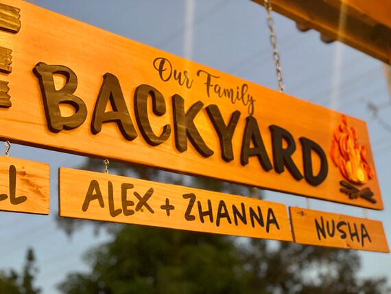 Personalized Family name sign Christmas gift. Backyard family sign with kids names. Outdoor decor for patio. Holiday gift for new home.