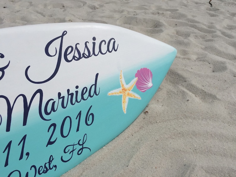Just Married Sign for couple Hawaiian Wedding Sign Surfboard Wood Sign. Beach Wedding Decor Gift Idea