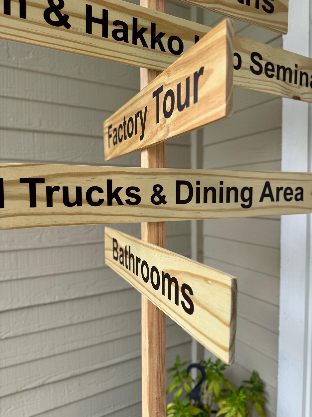Event Direction Sign Event Directional Sign, Wayfinding Arrows, Personalized Sign Post Free ...