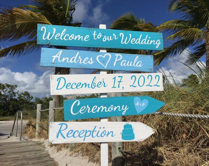 Welcome wedding beach direction sign with names, Destination wedding decor gift for couple, ceremony arrow guest guide sign post
