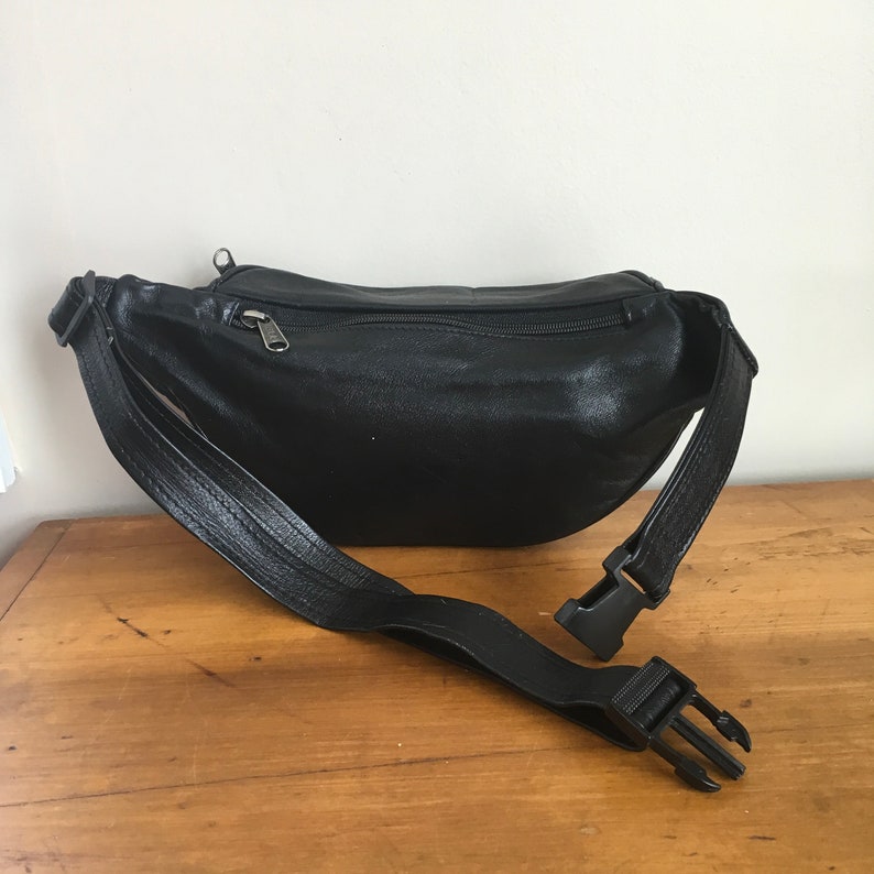 Vtg Leather Fanny Pack Bumbag