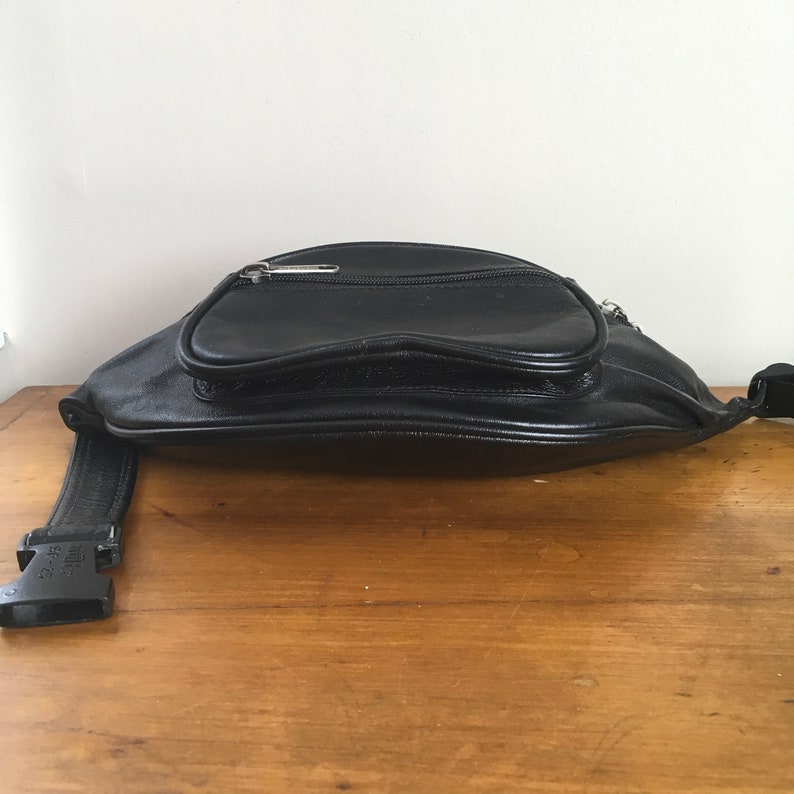 Vtg Leather Fanny Pack Bumbag