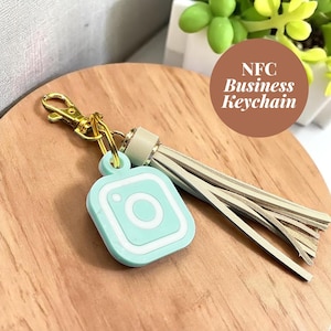 Custom NFC Social Media Keychain Digital Sharing Device Smart Tech Tag for Digital Business Card for Business Owners Personalized Acrylic