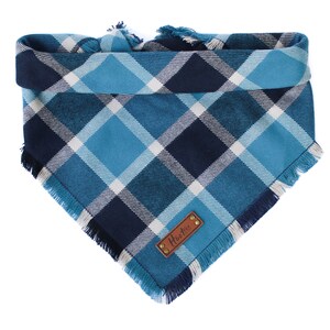 Blau kariertes Hundehalstuch Niedliches Katzen Bandana Hundehalstuch mit Schnappverschluss Laguna Fray Bandana für Haustiere Bild 2