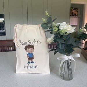 Personalised Inhaler Bag – Edward Design, Asthma Pouch for Kids, Custom Name Drawstring Bag, Medical Storage Gift