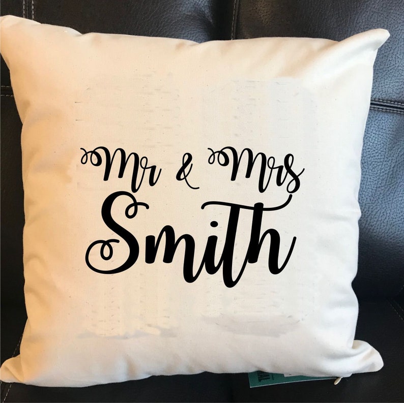 MR /& MRS WEDDING GIFT CUSHIONS THE BOSS /& THE REAL BOSS PERSONALISED COVERS