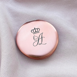 Initial pocket mirror with crown | Personalized compact mirror - gift for queen