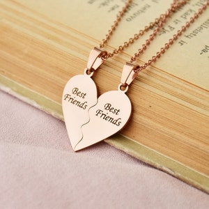 Best friends spit heart necklace set for 2 Friendship Bff Jigsaw Puzzle image 1