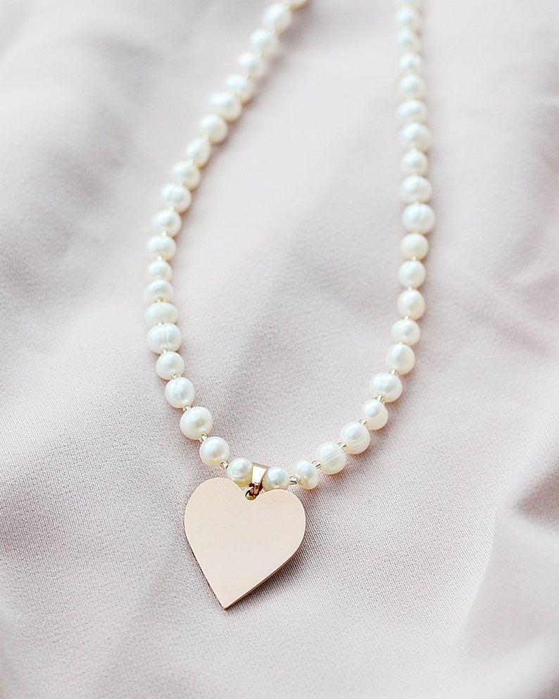 Personalized freshwater pearl necklace with rose gold heart image 2