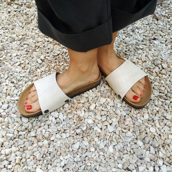 Off white covers for the 'Ethical Magic Sliders' made of cork fabric for your upcycled sandals