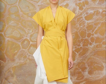 Hanoi - polymorphic backless kimono blouse  (available in Black or Yellow color)