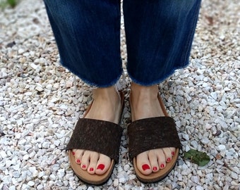 Brown cork fabric covers for the 'Ethical Magic Sliders' made of cork fabric for your upcycled sandals