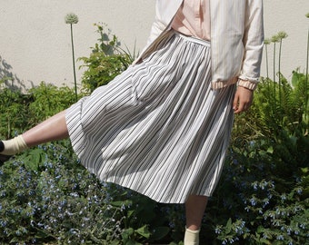 Emmanuela - cool striped viscose skirt, white striped skirt with pockets, designer skirt, designer clothing, Pia Heise fashion design