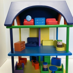 Hand Painted Wooden Dollhouse: Primary Colors, 4 Dolls & Furniture