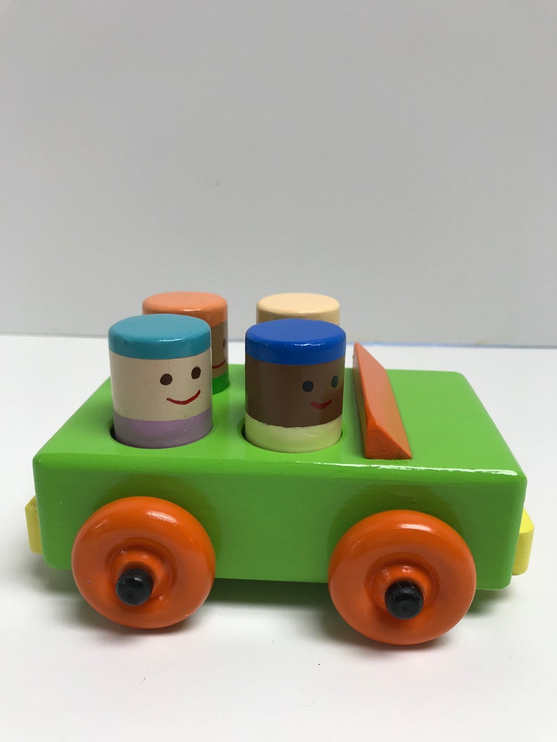 Wooden Toy Car with 4 people