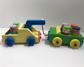 Wooden Toy Tow Truck & Car Set with 6 Peg People