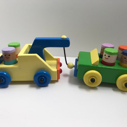 Wooden Toy Car With 4 Toy People - Etsy